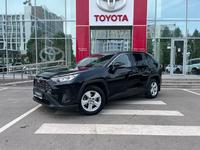 Toyota RAV4 2019 года за 13 650 000 тг. в Астана