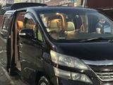 Toyota Vellfire 2011 года за 7 500 000 тг. в Астана