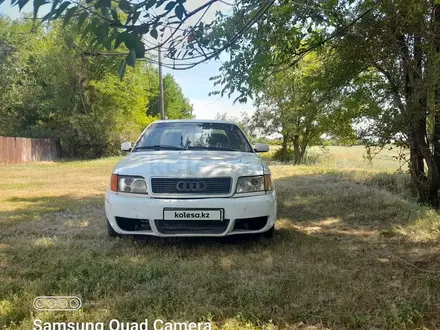 Audi 100 1993 года за 1 650 000 тг. в Уральск