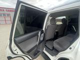 Toyota Land Cruiser Prado 2012 года за 15 500 000 тг. в Актобе – фото 3