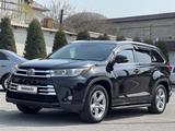 Toyota Highlander 2019 года за 20 000 000 тг. в Шымкент – фото 2