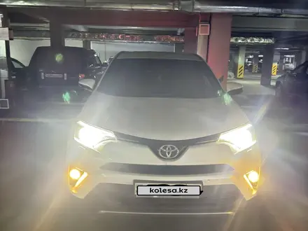 Toyota RAV4 2018 года за 11 000 000 тг. в Алматы – фото 8