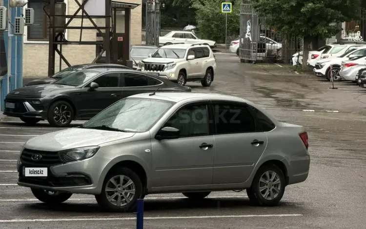 ВАЗ (Lada) Granta 2190 2019 года за 3 800 000 тг. в Алматы
