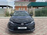 Toyota Camry 2021 годаүшін17 600 000 тг. в Кульсары – фото 5