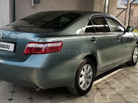 Toyota Camry 2007 года за 4 500 000 тг. в Шымкент – фото 2