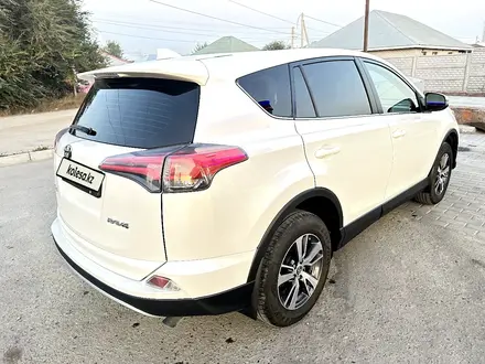 Toyota RAV4 2016 года за 11 500 000 тг. в Семей – фото 6