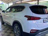 Hyundai Santa Fe 2018 годаүшін14 000 000 тг. в Шымкент