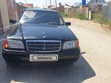 Mercedes-Benz C 230 1994 года за 1 350 000 тг. в Атырау – фото 2