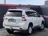 Toyota Land Cruiser Prado 2013 года за 15 190 000 тг. в Актобе – фото 5