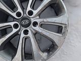 Диски с киа спортедж 2014 за 80 000 тг. в Алтай – фото 2
