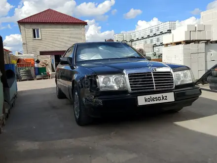 Mercedes-Benz E 230 1992 года за 1 500 000 тг. в Астана – фото 8