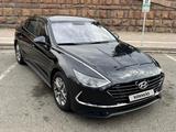Hyundai Sonata 2021 годаүшін9 800 000 тг. в Алматы – фото 2