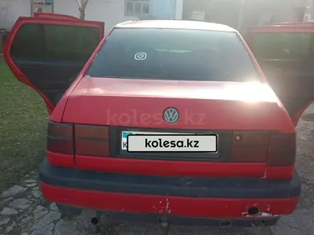 Volkswagen Vento 1993 года за 650 000 тг. в Шымкент – фото 4