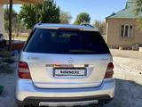 Mercedes-Benz ML 350 2005 года за 5 300 000 тг. в Шымкент – фото 2