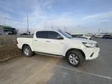 Toyota Hilux 2016 года за 11 900 000 тг. в Атырау – фото 3