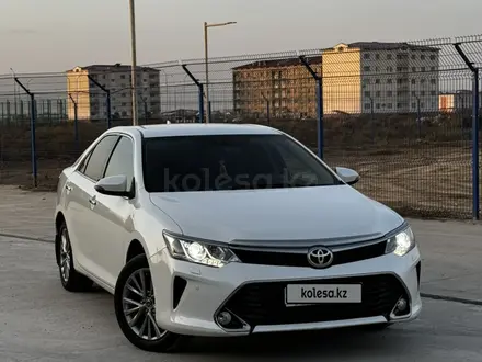 Toyota Camry 2016 года за 12 200 000 тг. в Шымкент – фото 2