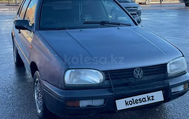 Volkswagen Golf 1993 годаfor850 000 тг. в Астана