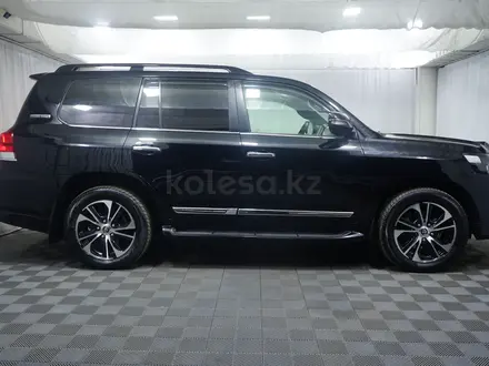 Toyota Land Cruiser 2020 года за 42 400 000 тг. в Алматы – фото 16