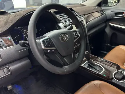 Toyota Camry 2017 года за 12 888 000 тг. в Шымкент – фото 6
