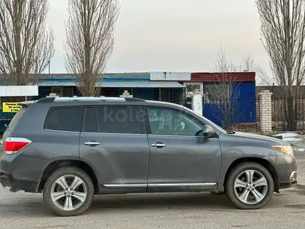 Toyota Highlander 2013 года за 11 800 000 тг. в Актобе – фото 7