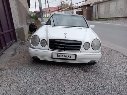 Mercedes-Benz E 320 1997 года за 3 700 000 тг. в Шымкент – фото 13
