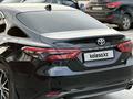 Toyota Camry 2023 года за 16 800 000 тг. в Астана