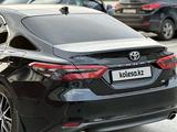 Toyota Camry 2023 года за 16 800 000 тг. в Астана