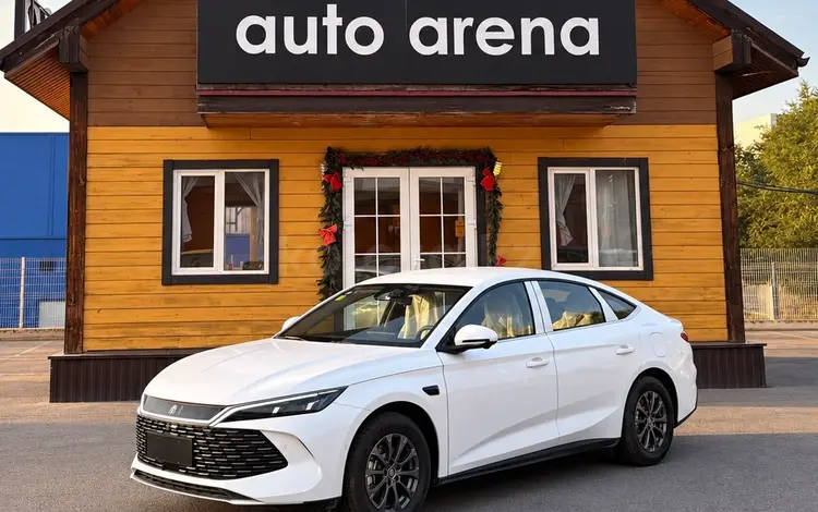 BYD Qin L DM-i Leading 2025 года за 10 400 000 тг. в Алматы
