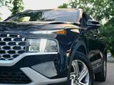 Hyundai Santa Fe 2022 года за 13 000 000 тг. в Алматы