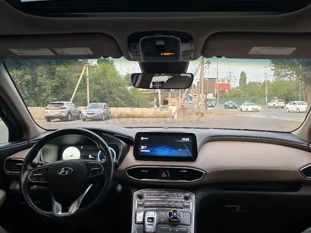 Hyundai Santa Fe 2022 года за 13 000 000 тг. в Алматы – фото 8