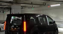 Hyundai Staria Van 2026 года за 27 900 000 тг. в Алматы – фото 2