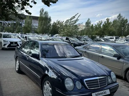 Mercedes-Benz E 280 1999 года за 4 500 000 тг. в Актобе – фото 17