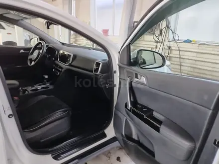 Kia Sportage 2021 года за 11 500 000 тг. в Алматы – фото 19