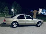 Mercedes-Benz E 200 1991 годаүшін900 000 тг. в Туркестан – фото 4