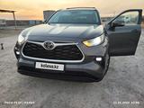 Toyota Highlander 2022 года за 23 000 000 тг. в Шиели