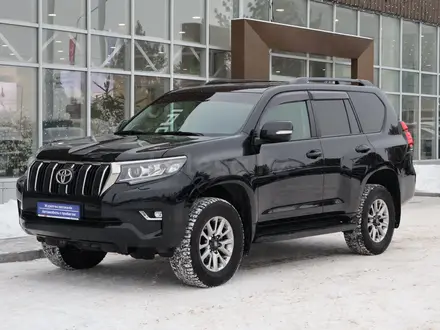 Toyota Land Cruiser Prado 2018 года за 20 990 000 тг. в Астана