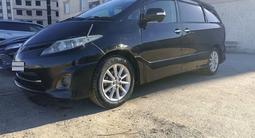 Toyota Estima 2011 годаfor5 100 000 тг. в Актау