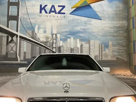 Mercedes-Benz S 320 1997 года за 5 300 000 тг. в Семей – фото 2