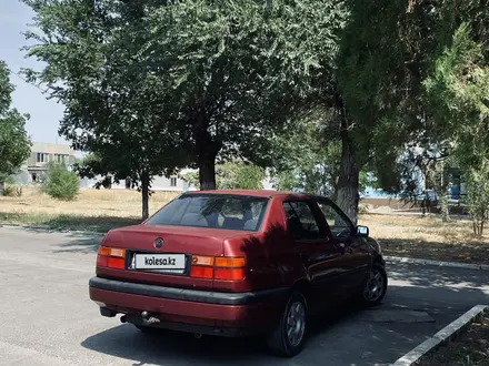 Volkswagen Vento 1993 года за 1 150 000 тг. в Тараз – фото 4