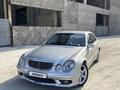 Mercedes-Benz E 320 2003 годаүшін5 300 000 тг. в Талдыкорган – фото 2