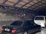 Mercedes-Benz E 220 1994 года за 3 950 000 тг. в Алматы – фото 3