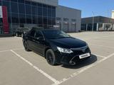 Toyota Camry 2014 года за 10 500 000 тг. в Актобе – фото 2