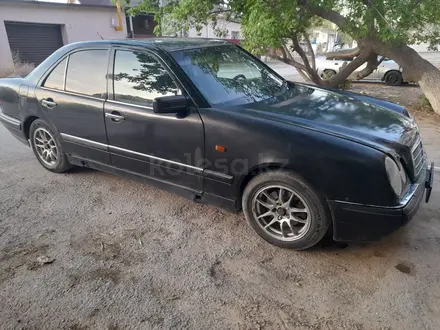 Mercedes-Benz E 230 1998 года за 1 100 000 тг. в Кызылорда – фото 3