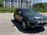 Volkswagen Touareg 2007 года за 7 500 000 тг. в Алматы – фото 5