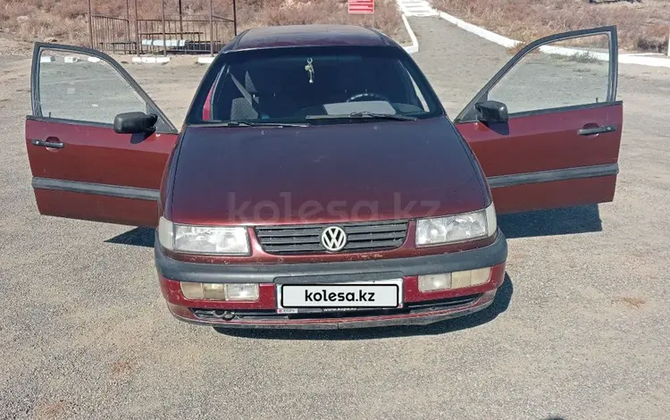 Volkswagen Passat 1994 годаүшін2 395 000 тг. в Караганда