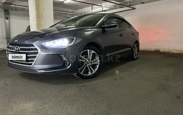 Hyundai Elantra 2018 годаfor8 000 000 тг. в Алматы