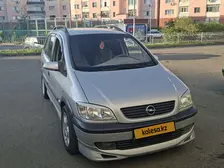 Opel Zafira, 2001