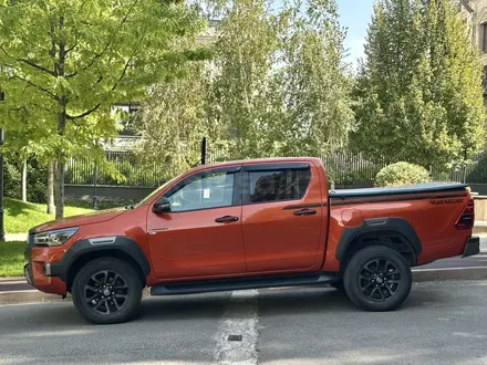 Toyota Hilux 2022 года за 26 900 000 тг. в Алматы – фото 4