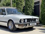 BMW 520 1981 года за 900 000 тг. в Алматы – фото 5