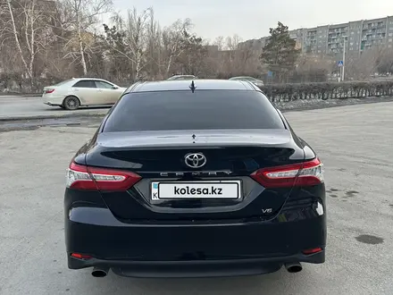 Toyota Camry 2018 года за 15 800 000 тг. в Усть-Каменогорск – фото 3